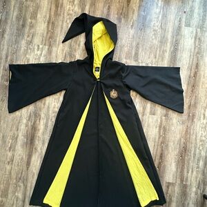 The Wizarding World of Harry Potter Hufflepuff Robe XXS Universal Studios